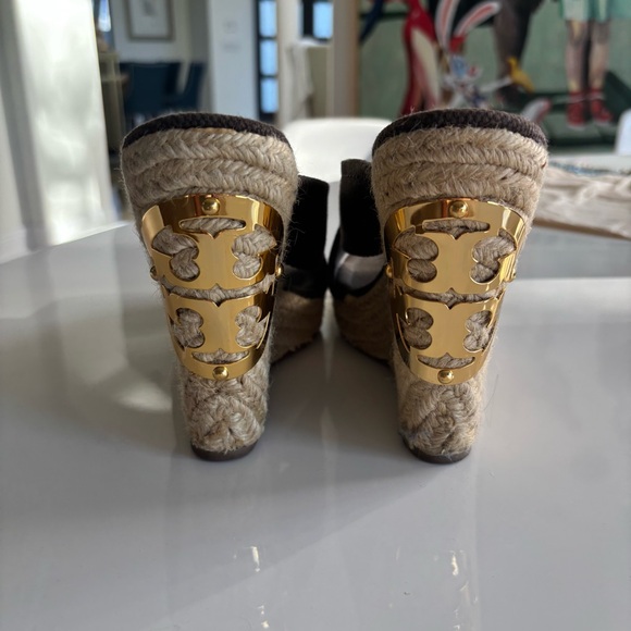 Tory Burch Dark Brown Kristen Wedge Sandals - Picture 5 of 8